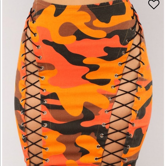 Orange lace up skirt - Picture 3 of 3